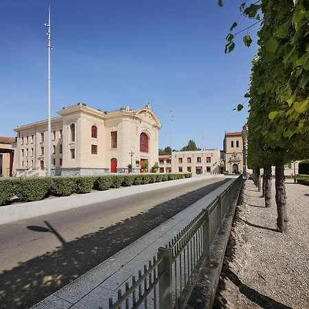 Le Barral Apartment
